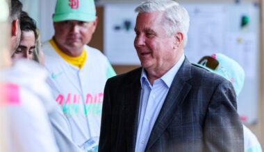 Padres ownership in flux, Seidler family seeking sale