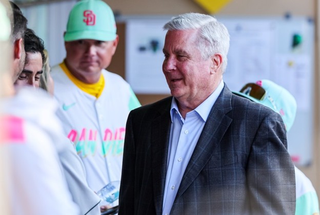 Padres ownership in flux, Seidler family seeking sale