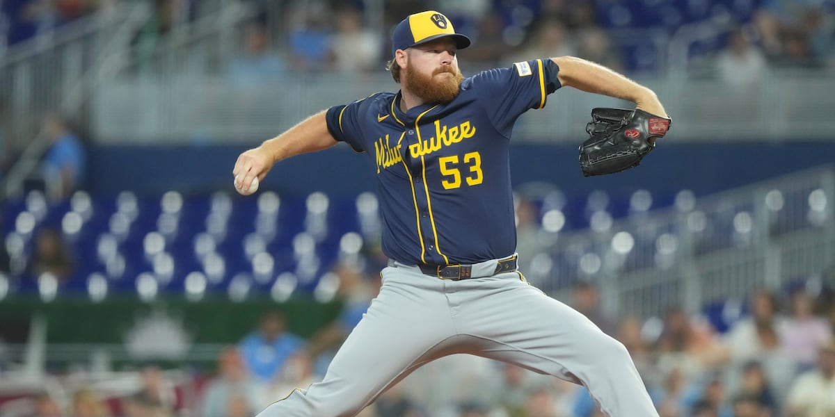 Brandon Woodruff accepts Brewers’ qualifying offer, will return to Milwaukee