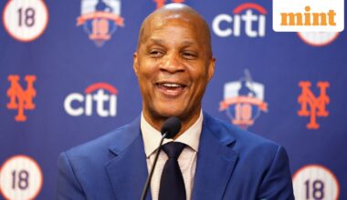 New York Mets former outfielder Darryl Strawberry speaks before number retirement ceremony, (file photo)