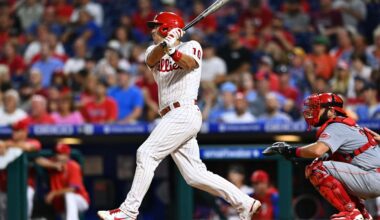 JT Realmuto Predicted To Sign With Texas Rangers