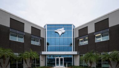 Blue Jays sign Carlos Mendoza to minor-league deal