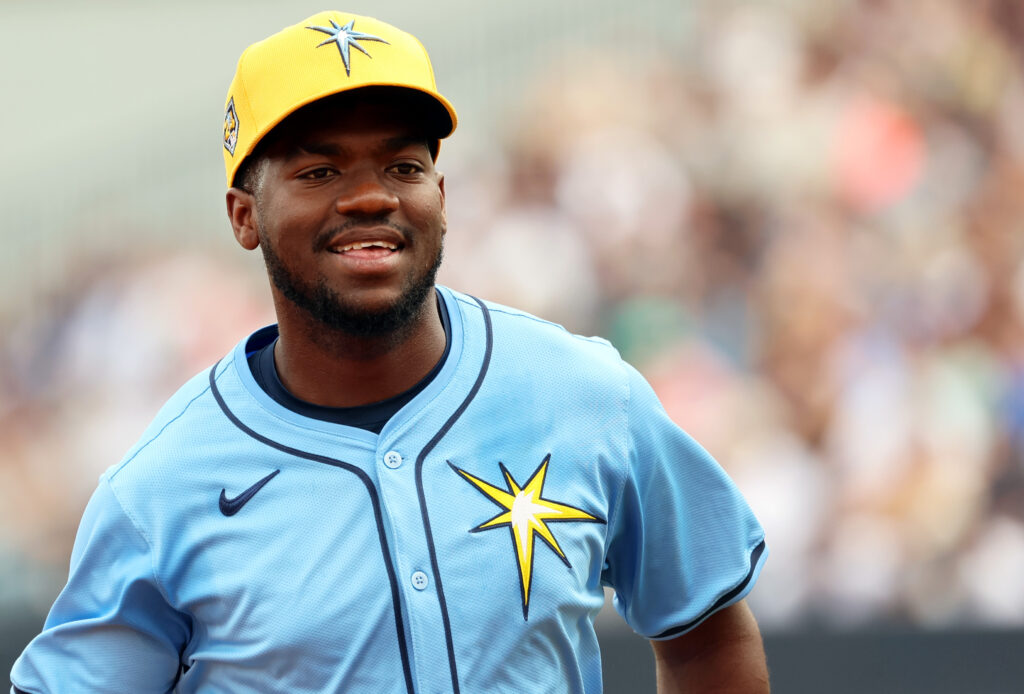 Giants Re-Sign Osleivis Basabe - MLB Trade Rumors