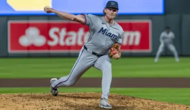 Rangers sign 9.2 K/9 RHP to contract in free agency image