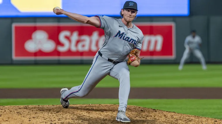 Rangers sign 9.2 K/9 RHP to contract in free agency image