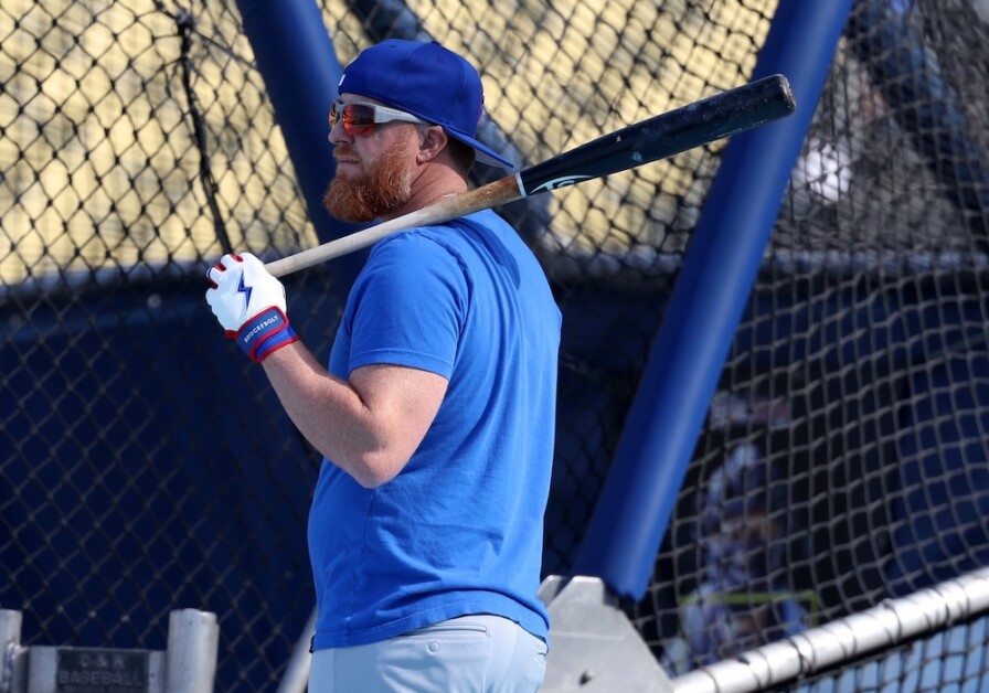 Justin Turner planning on playing in 2026, but looks at retiring with Dodgers