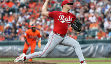 Reds Re-Sign Carson Spiers To Minor League Deal