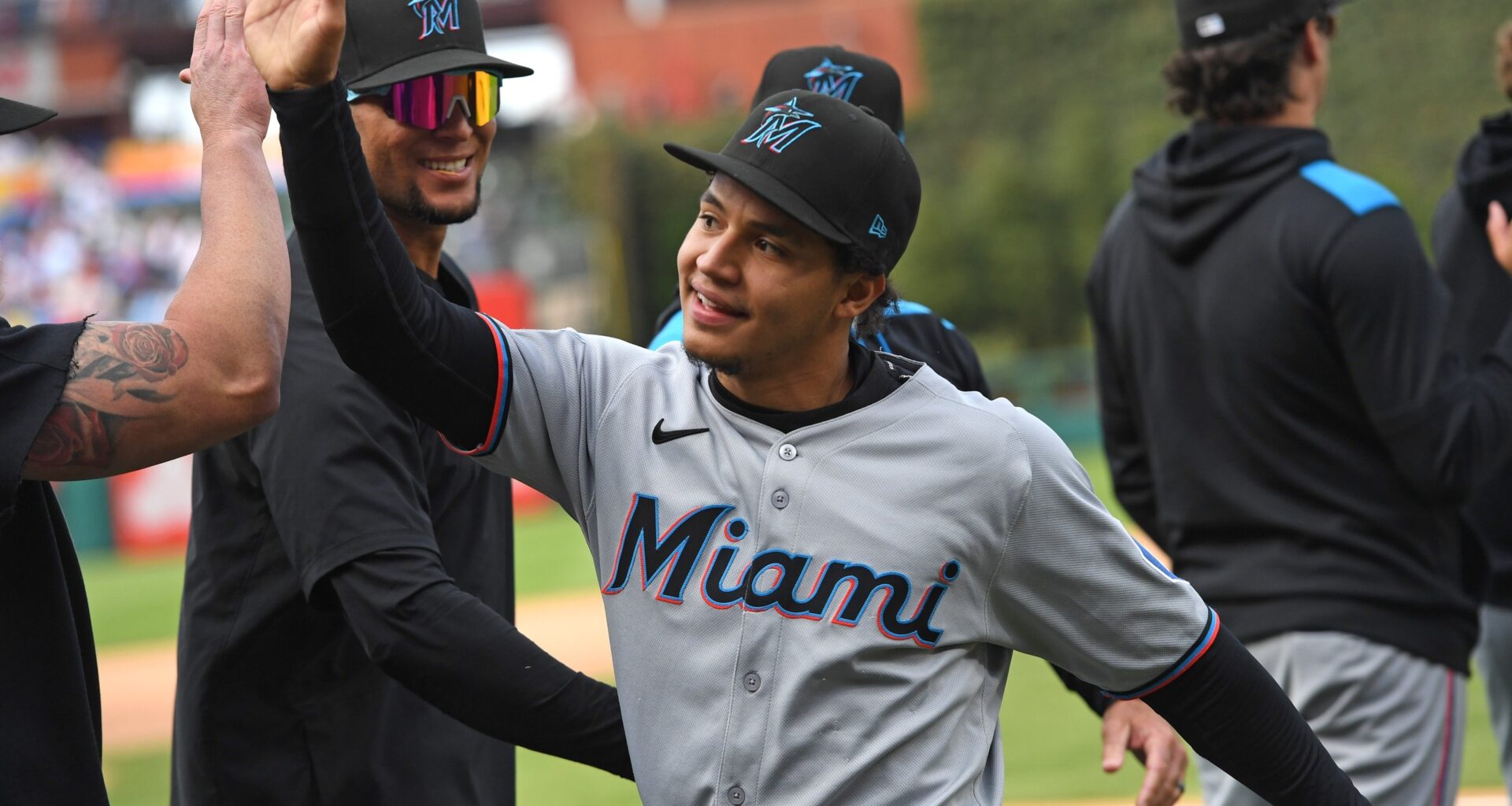 Javier Sanoja wins Gold Glove as National League's top utility player - Marlins