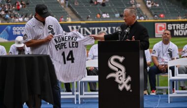 Spare Parts: The pope gets a Nellie Fox bat