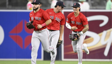 MLB Insider Proposes 'Ridiculous' 3-Team Trade to Fill Dodgers' Outfield Need