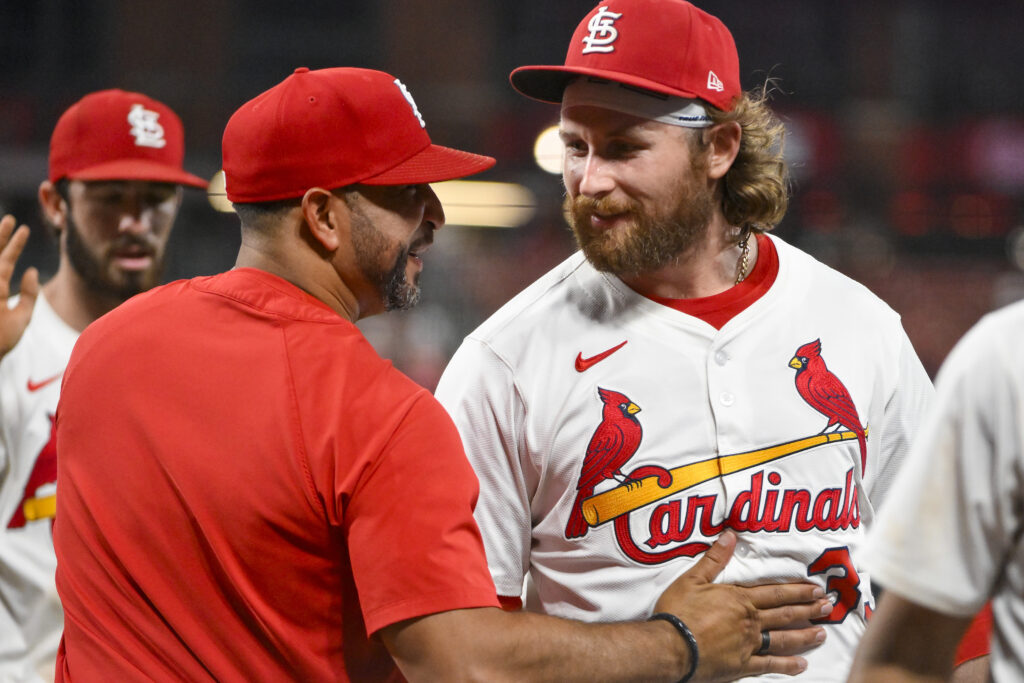 Cardinals Open Extension Talks With Oli Marmol