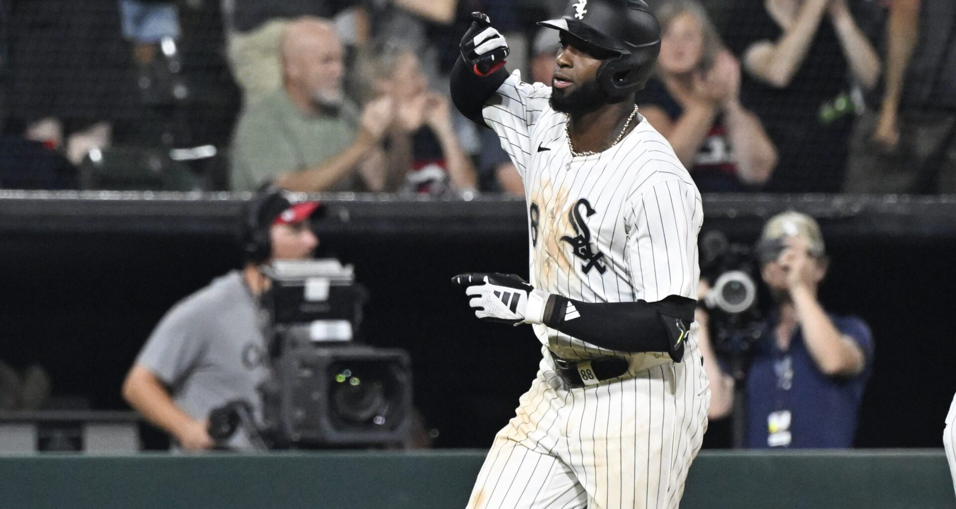 Chicago White Sox make their decision on Luis Robert Jr.