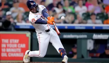 Rockies free agent rumor involves signing defensive star outfielder from Astros image