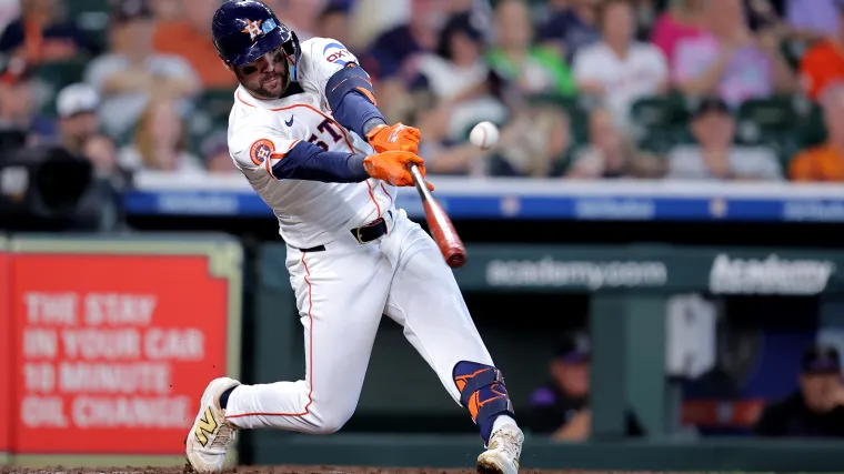 Rockies free agent rumor involves signing defensive star outfielder from Astros image