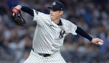 Yankees retain depth, re-sign LHP Ryan Yarbrough