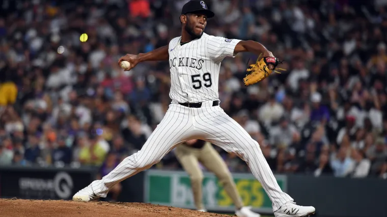 Rockies' 26-year old righty pitcher leaves MLB contract to sign in Japan image