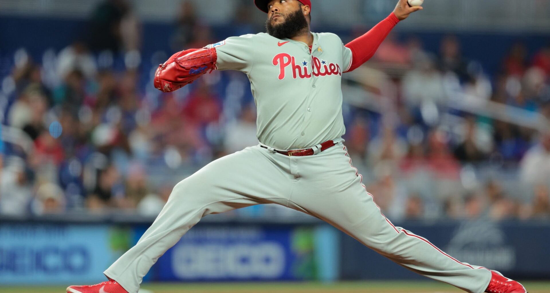 Phillies Generating Trade Inquiries for Relievers