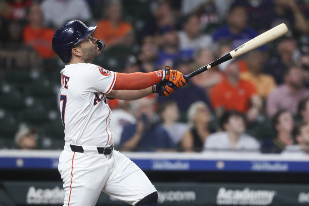 Jose Altuve Undergoes Minor Foot Procedure