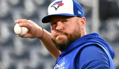 MLB insider reports Blue Jays 'salivating' at chance to sign All-Star 3.20 ERA starter image