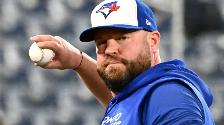 MLB insider reports Blue Jays 'salivating' at chance to sign All-Star 3.20 ERA starter image