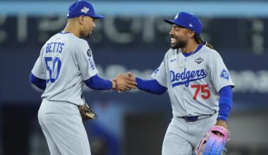 Dodgers Lose Outfielder to Giants Days After World Series