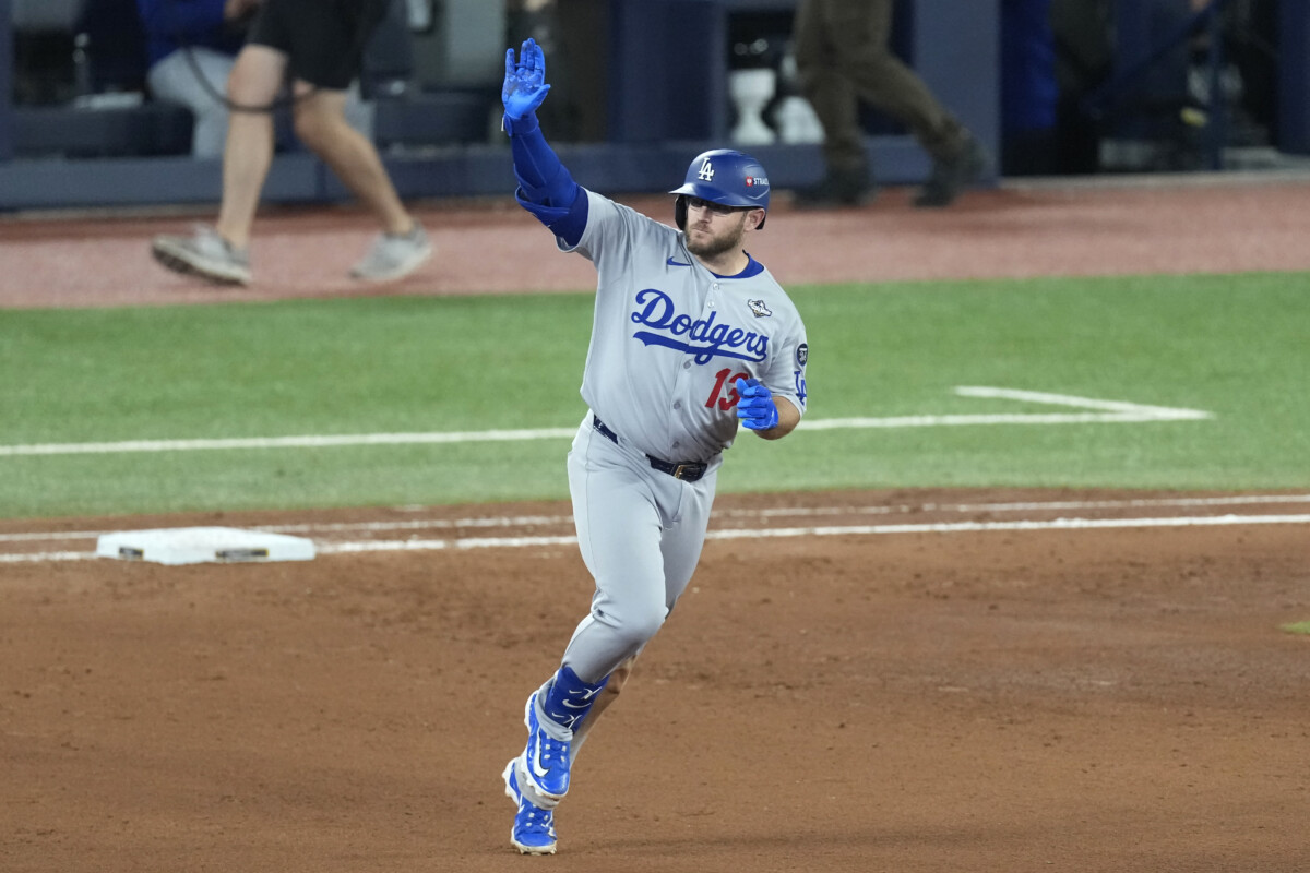Dodgers' Max Muncy Claps Back at Narrative That Best Team Didn't Win World Series