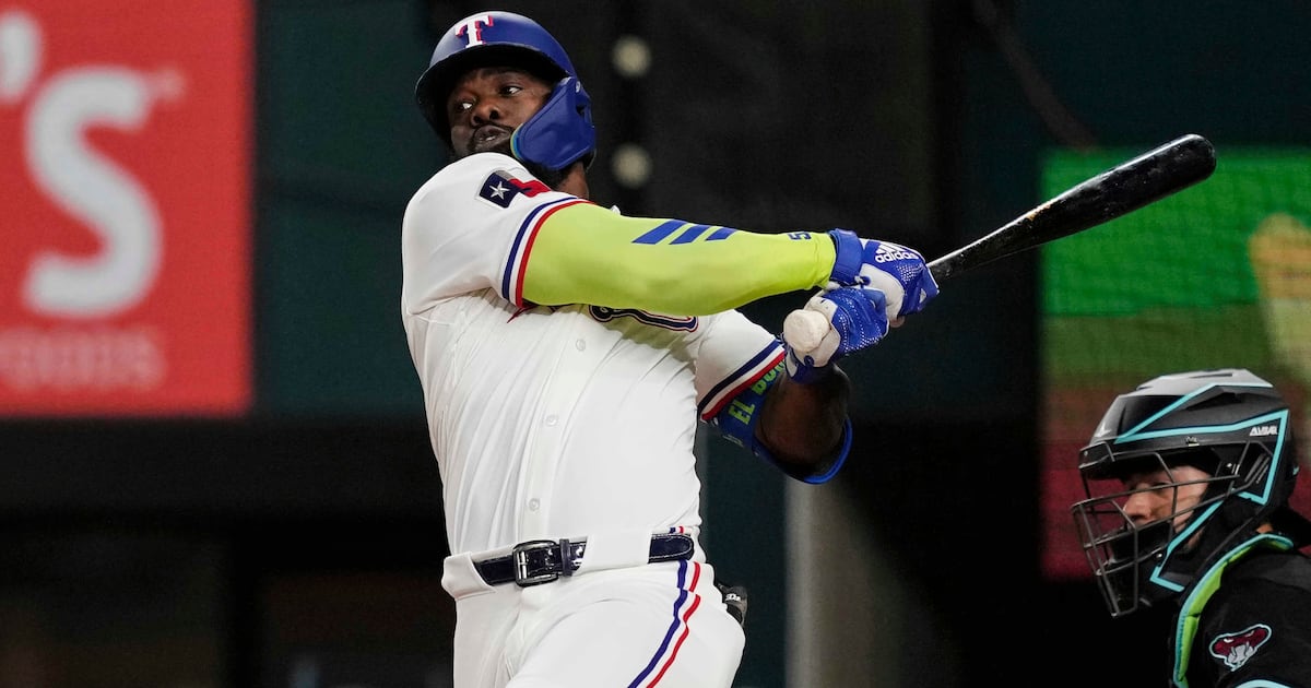 Alek Manoah, Texas Rangers’ Adolis Garcia headline MLB players non-tendered