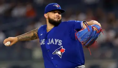 Braves non-tender former Blue Jays all-star image