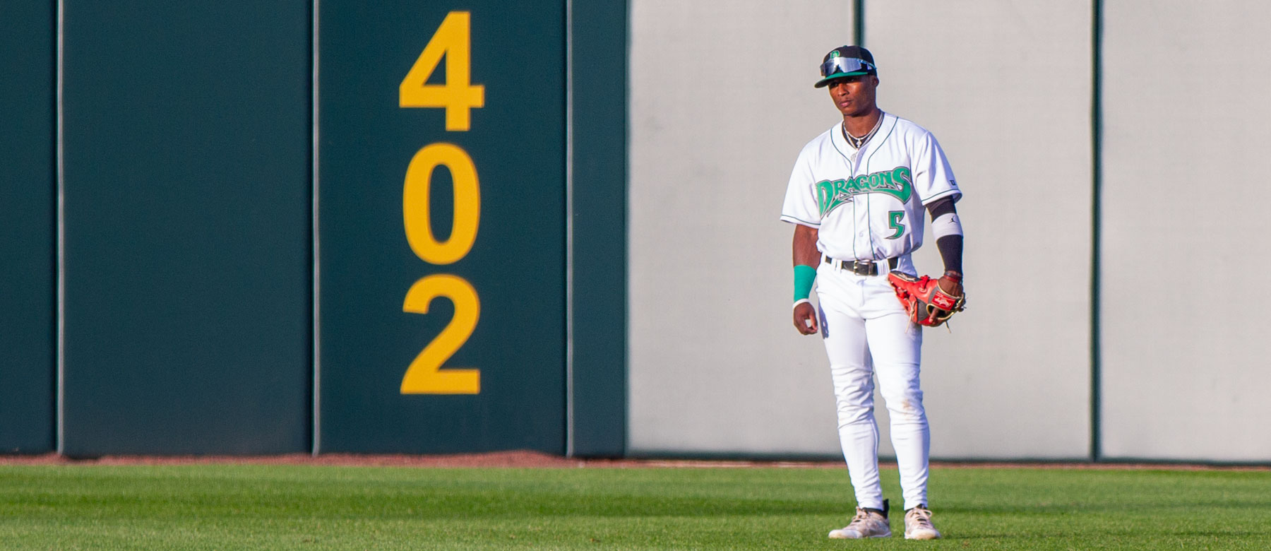 Reds Notebook: Elite exit velos & an incredible catch in winter ball