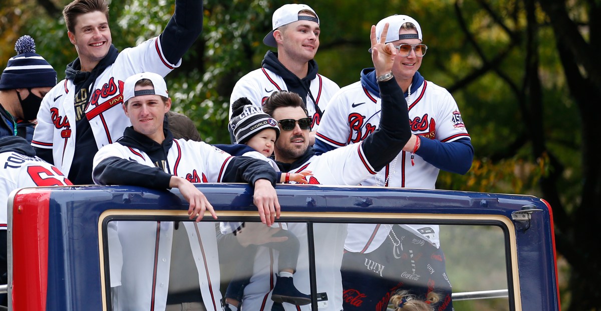Which old friends will the Braves reunite with for the 2026 season?