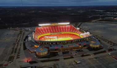 Missouri Gov. Kehoe floats roof idea to keep Chiefs in Missouri