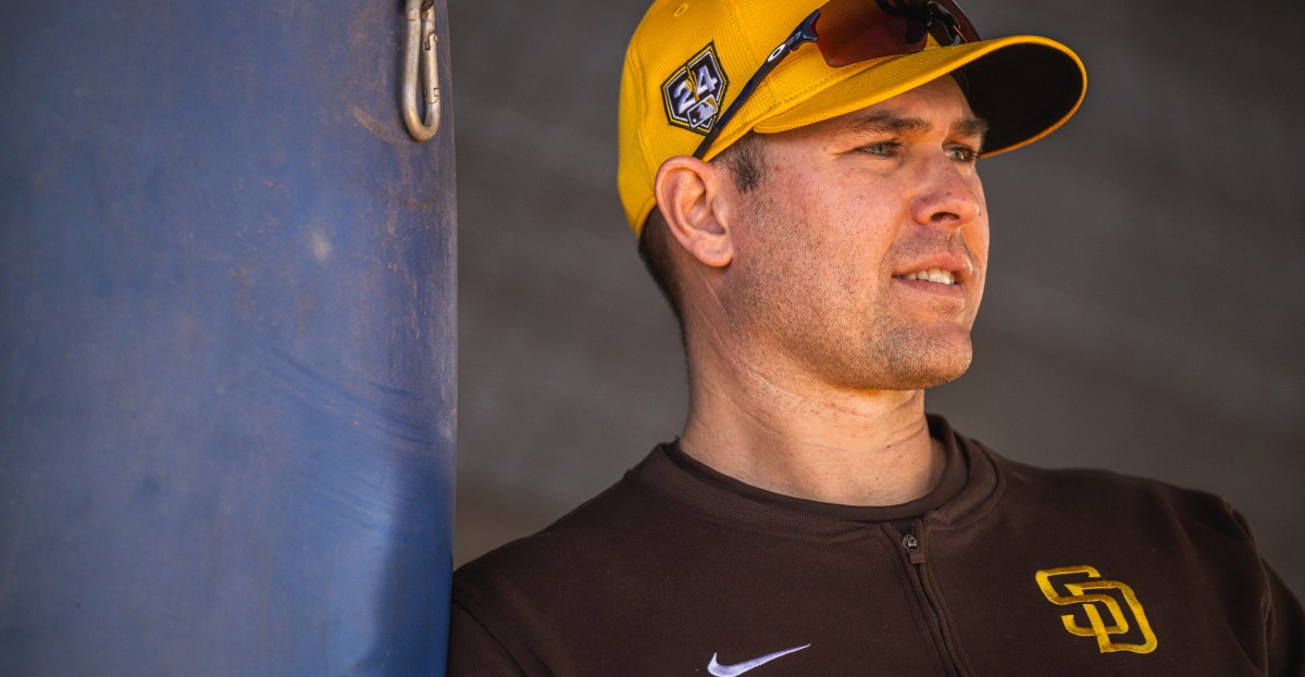 Padres hire former pitcher Craig Stammen as manager