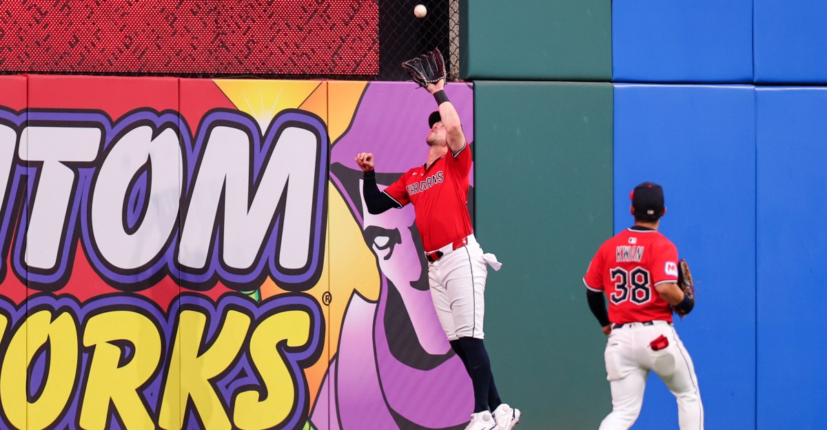 Guardians News and Notes: Kwan Wins Fourth Gold Glove