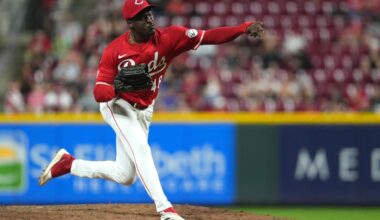 Reds lose Reiver Sanmartin to Giants on busy day of roster moves