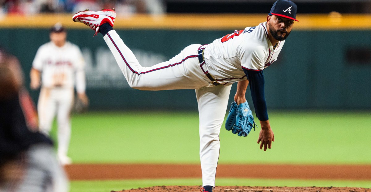 Braves bring back reliever Joel Payamps