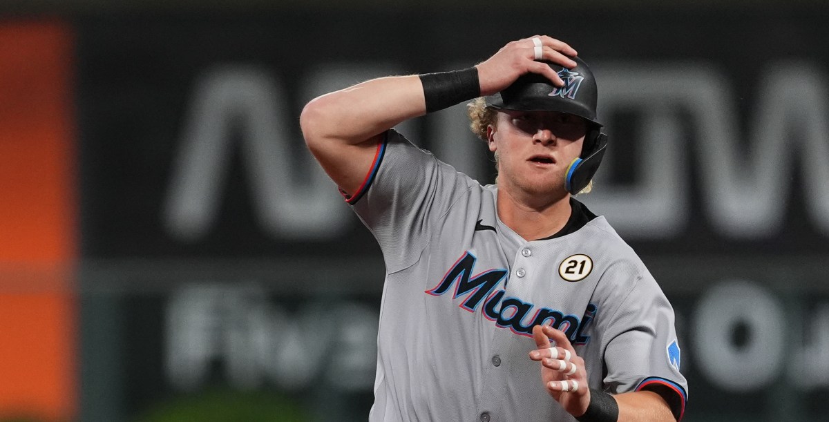 Giants add CF Joey Wiemer