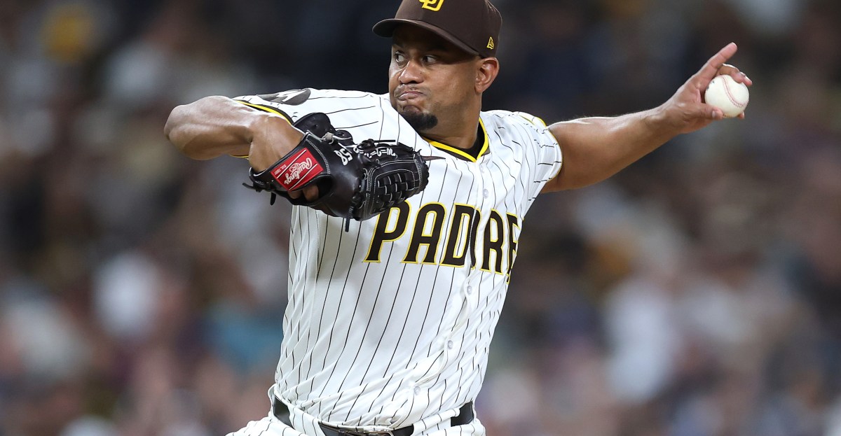 Good Morning San Diego: Still no manager, but Padres roster is changing