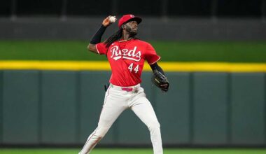 De La Cruz staying at SS, played with quad injury for second half of '25