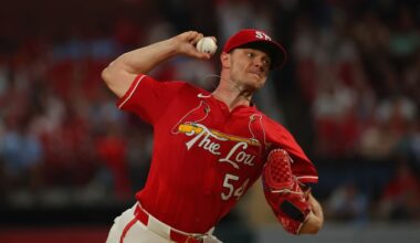 MLB clubs keep dealing as holiday weekend near