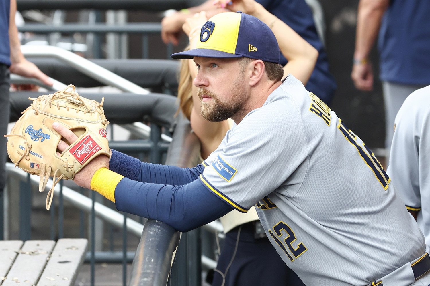 Brewers Decline Mutual Option, Making Rhys Hoskins A Free Agent - Notes