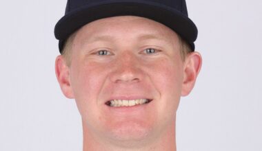 Mariners Acquire RHP Alex Hoppe from Boston Red Sox