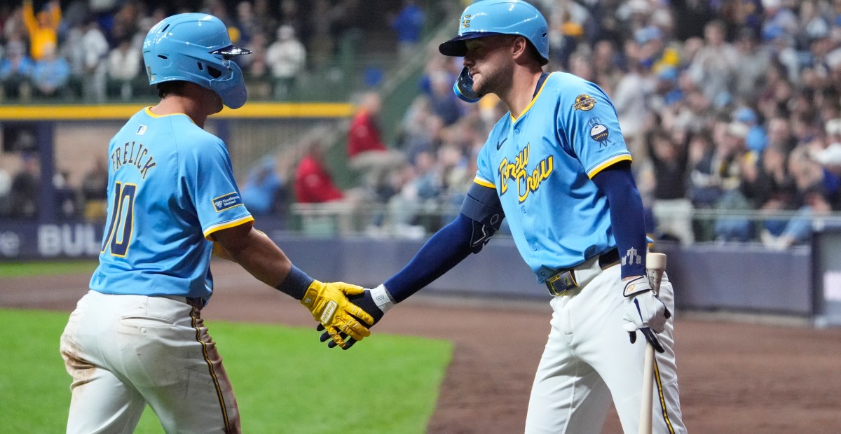 Brewers shut out of MLB Gold Glove awards