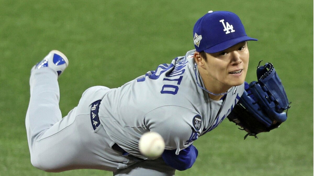 Unflappable Yamamoto keeps Jays at bay, Dodgers in World Series