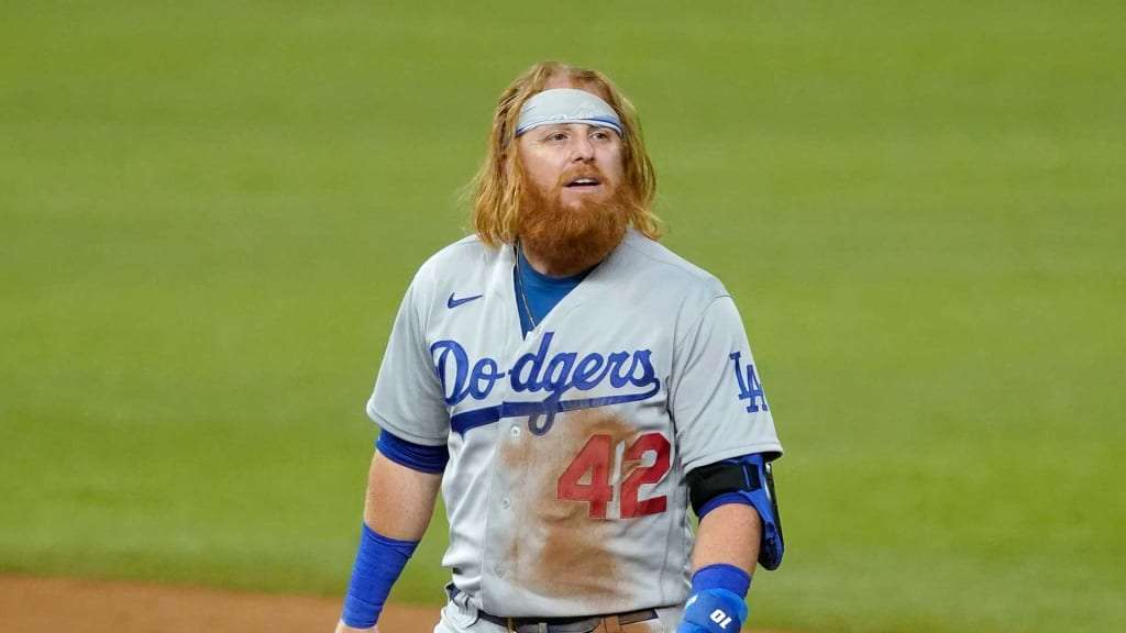 Los Angeles Dodgers Sign Justin Turner