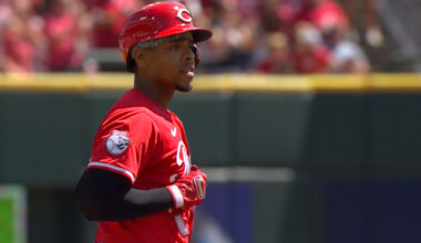 Ke'Bryan Hayes wins the Reds first Gold Glove since 2020