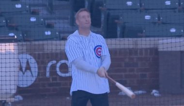 Joel Klatt shows off impressive baseball swing at Wrigley Field