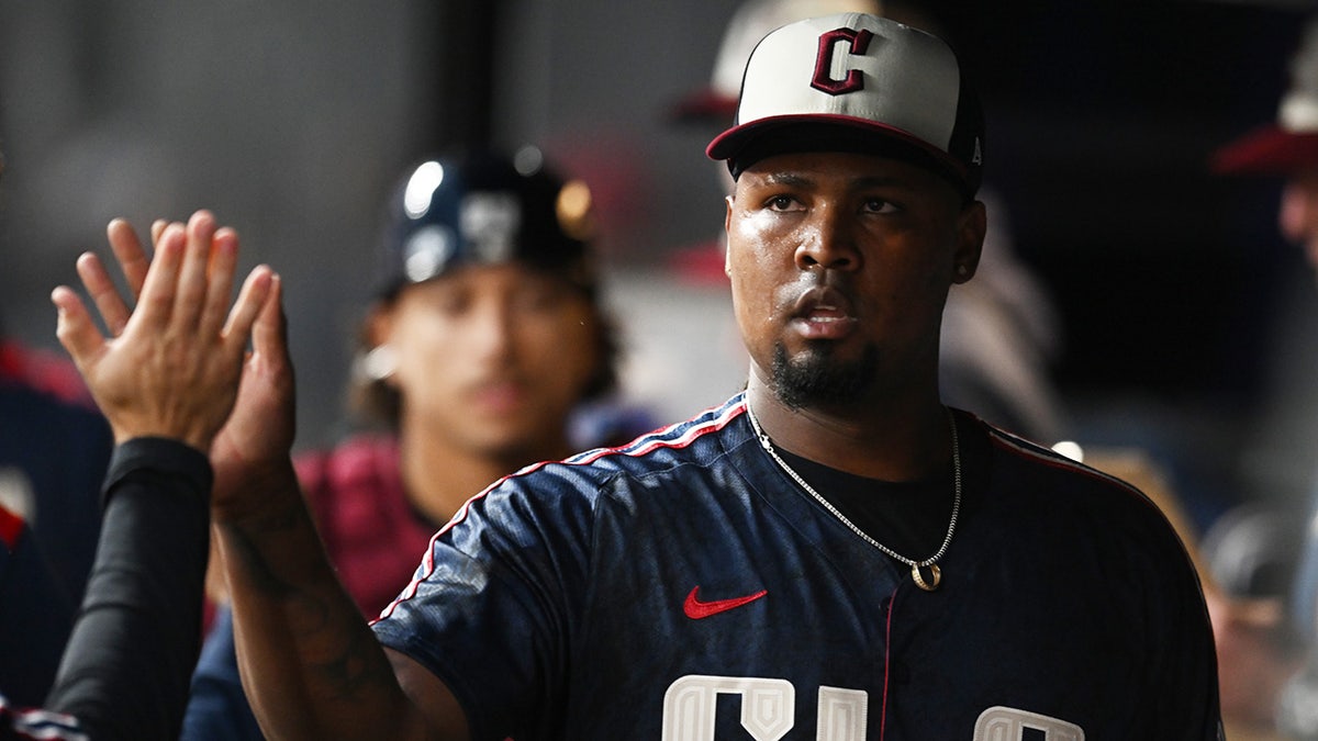 Luis Ortiz celebrates