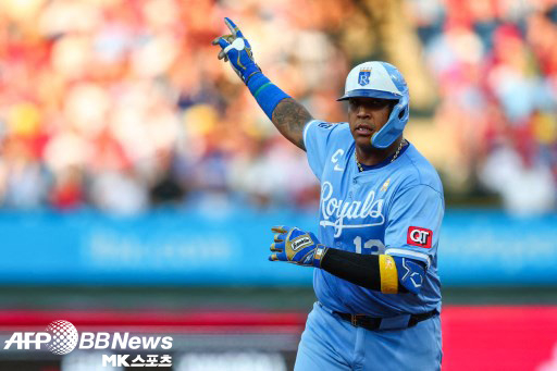 Salvador Perez extends his contract with Kansas City. 사진=ⓒAFPBBNews = News1