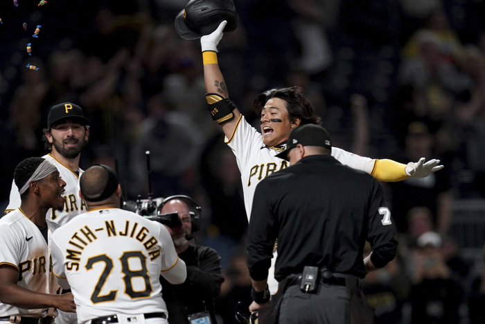 Bae Ji-hwan left the Pittsburgh Pirates to play for the New York Mets. Associated Press