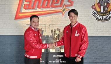 Photograph = SSG Landers